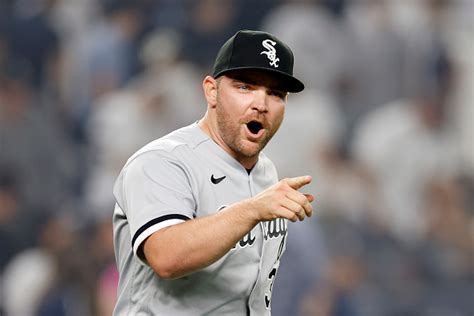 Liam Hendriks gets a big first in return to White Sox on Tuesday